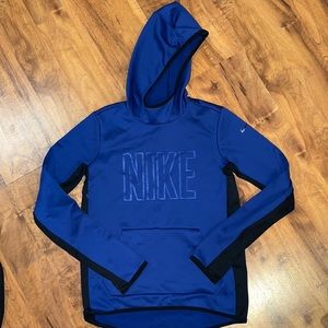 nike sweatshirt